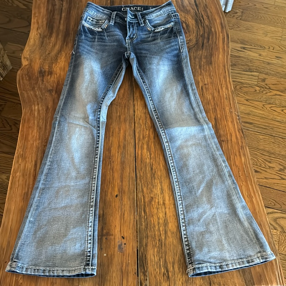 Grace Jeans w/ embroidery 
Size 8